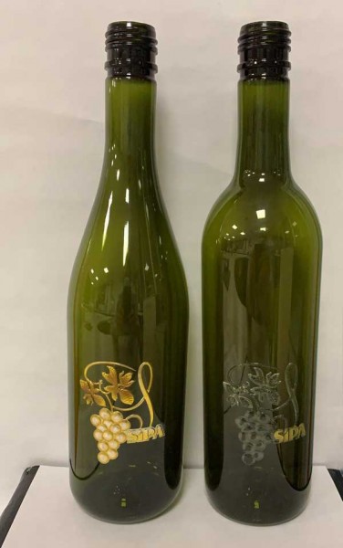 Gallery bottiglie e contenitori in PET per il vino